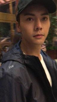 娱乐圈吃瓜超人是谁,揭秘“吃瓜超人”的真实身份